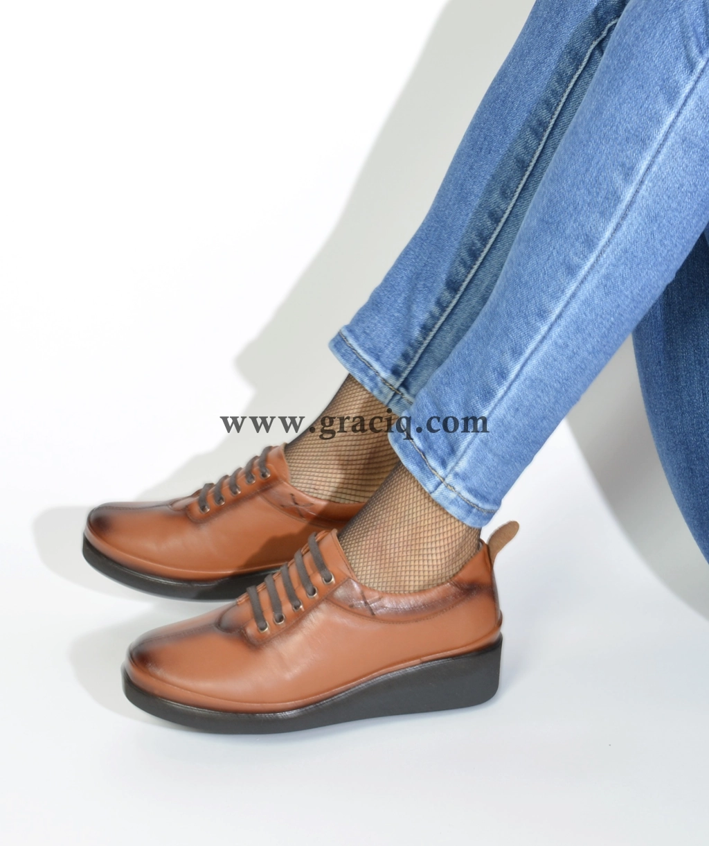 Дамски ежедневни обувки в цвят кафяв