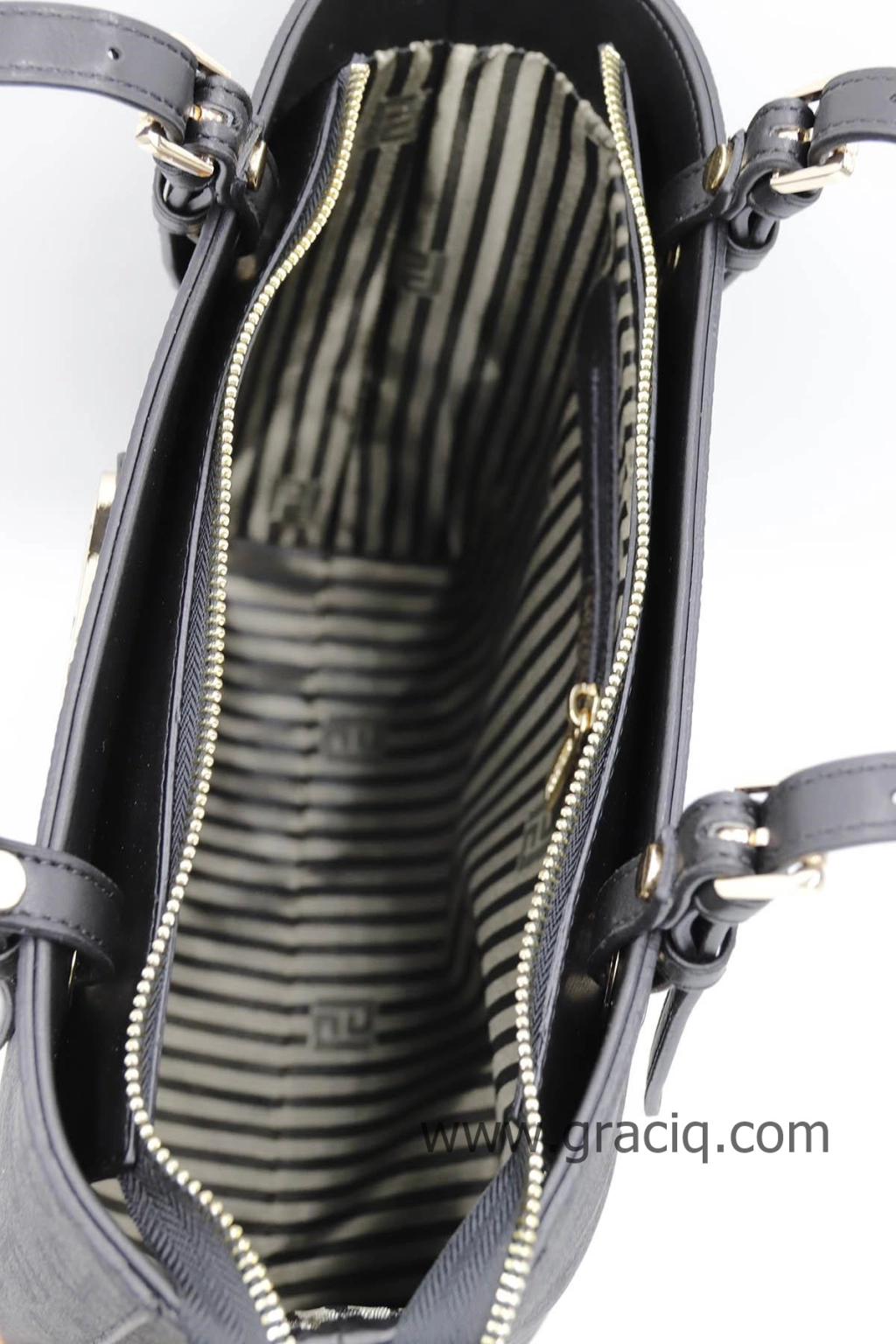 Дамска чанта Silver&polo в цвят черен
