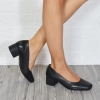 Обувки на нисък ток в черна кожар 2039