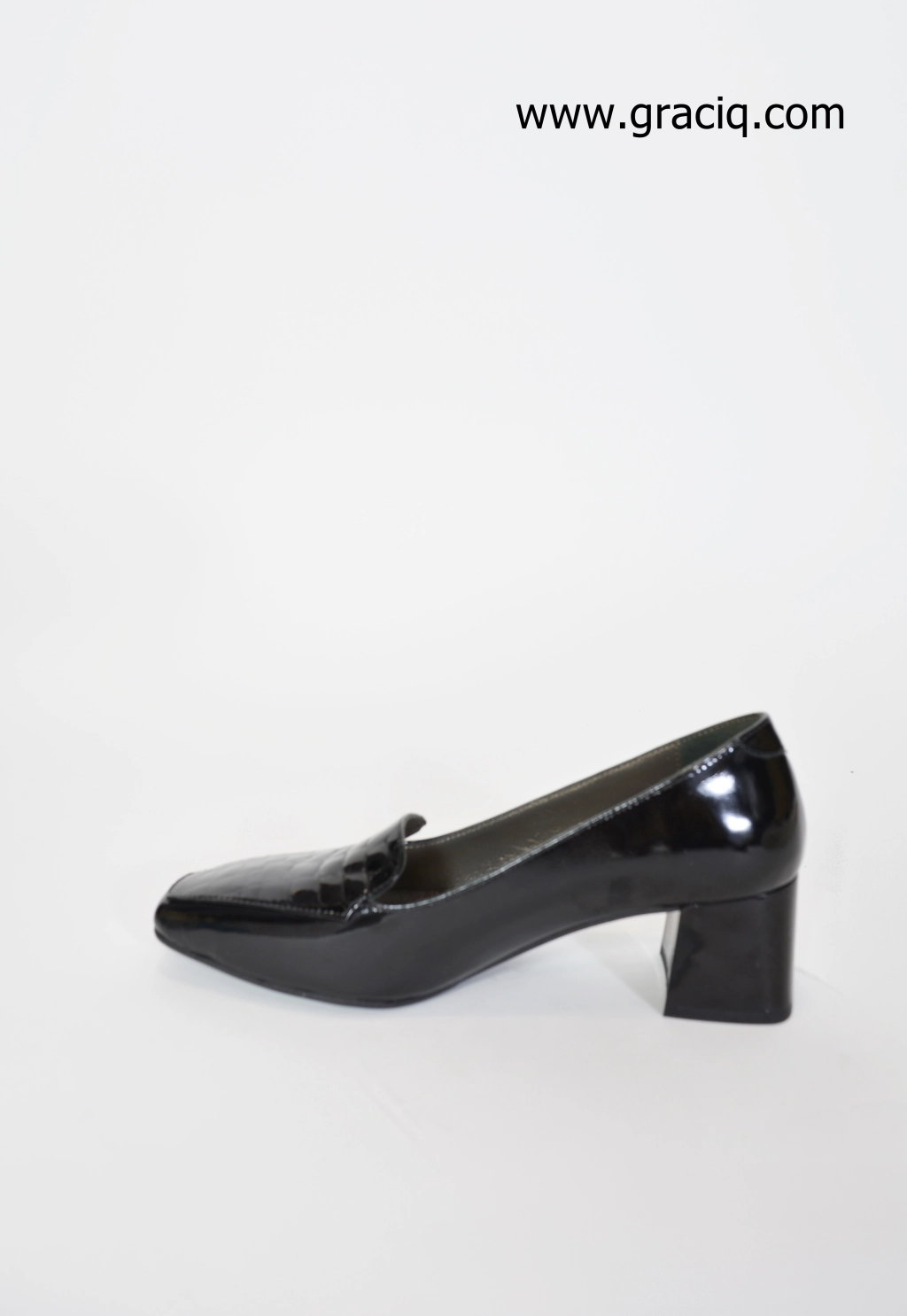 Елегантни черни обувки 719