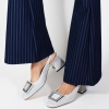 Дамски елегантни сандали с декоративна плочка в сребърна кожа