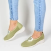 Спортни пролетно летни обувки с перфорация в зелен цвят