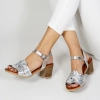 Дамски сандали на ток от естествена кожа в сребро